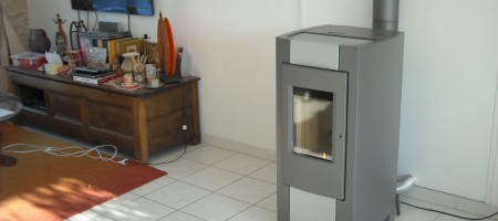 Poêle à granulés de bois 8kW RIKA Pico + conduit double paroi isolé. Portet-sur-Garonne (31)