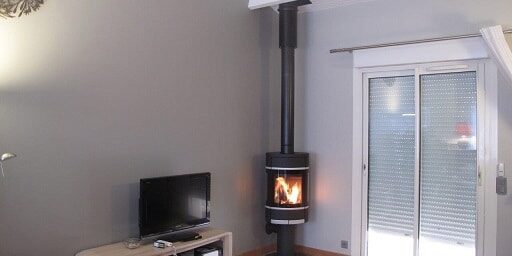 Scan_68-10_Soleneo_Haute-Garonne Installation d'un poêle SCAN 68-10 à Pibrac en Haute-Garonne par Solénéo.