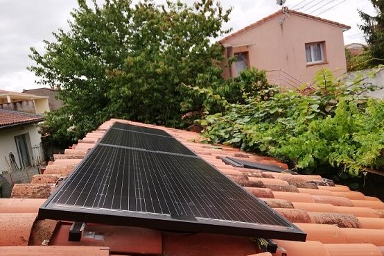 Panneaux_photovoltaïques_SONNENSTROM_par_SOLENEO