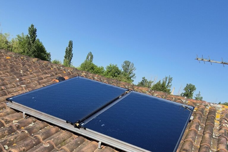 2 capteurs solaires à Noé (31)